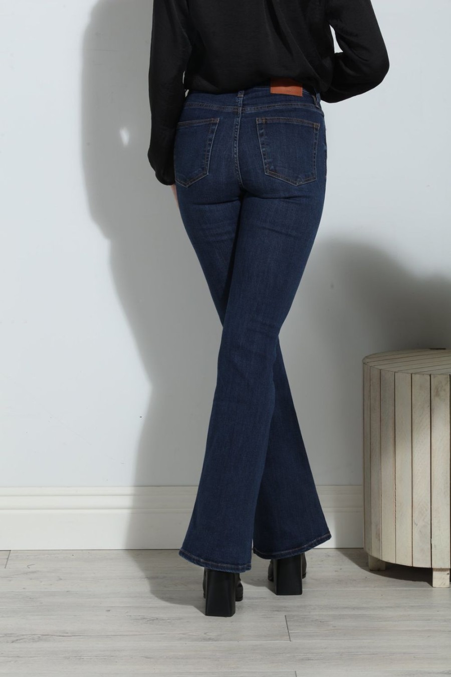 Clothing Veronica M Denim Shop | Unpublished Janet Flare Jeans -Dark Denim