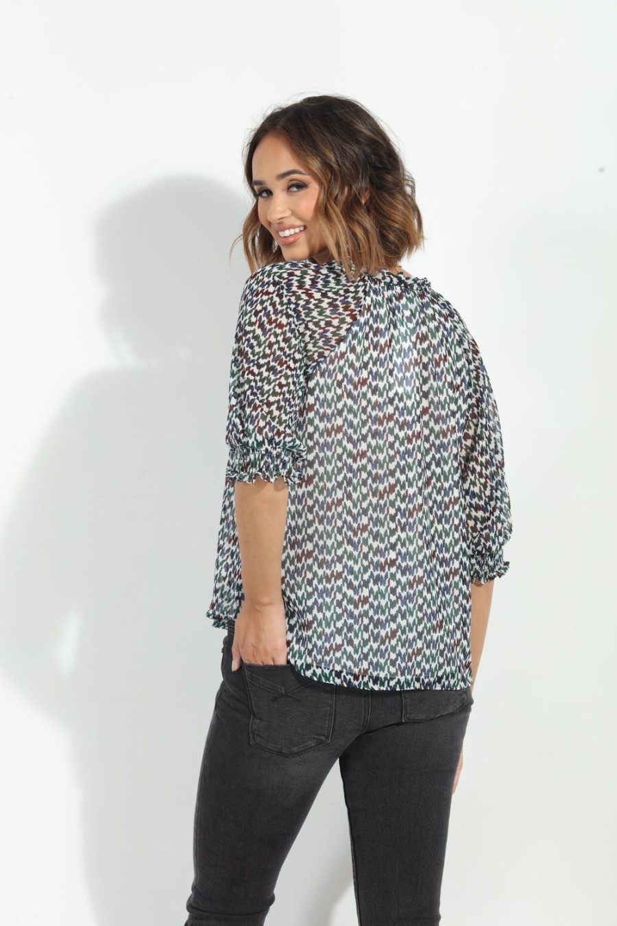 Vacation Veronica M | Prago Split Neck Blouse