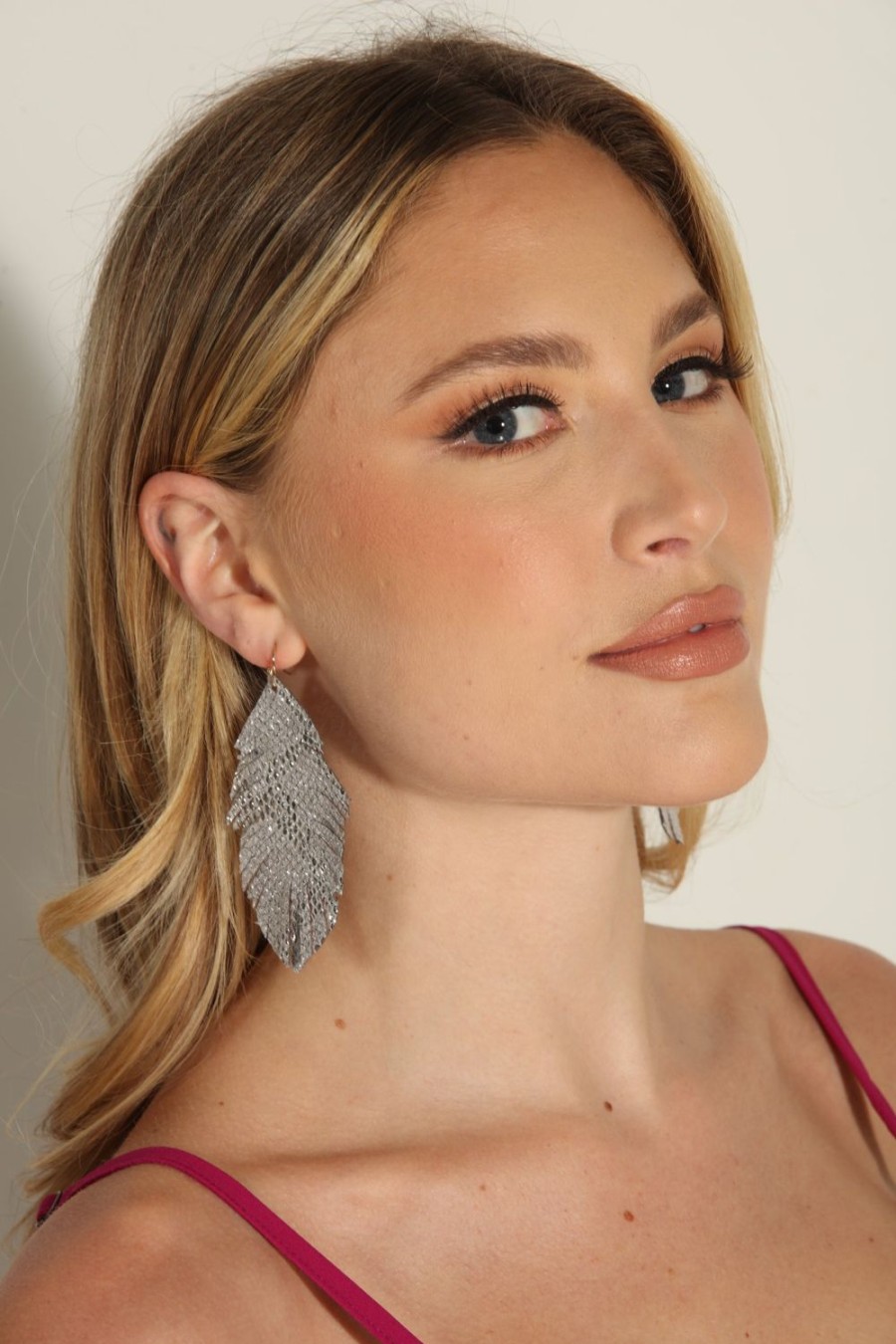 Accessories Veronica M | Metallic Silver Feather Earrings