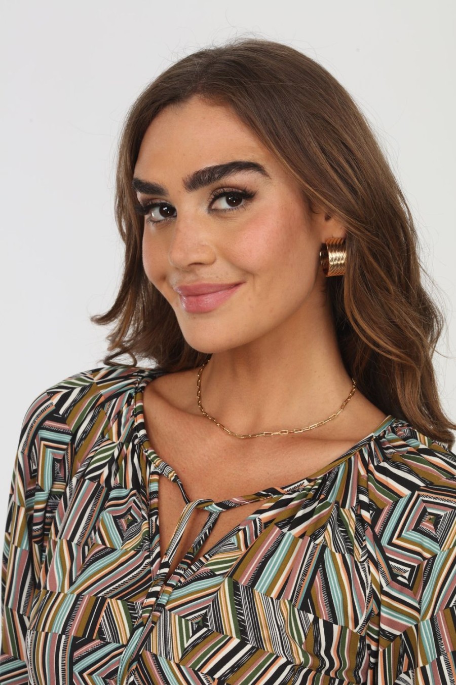 Accessories Veronica M | Oversized Gold Huggie Earrings