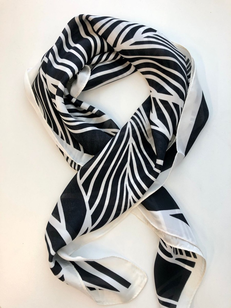 Accessories Veronica M | Black And White Geo-Print Satin Scarf -