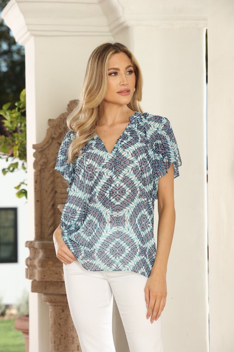 Vacation Veronica M | Odelle Short Sleeve Split Neck Blouse