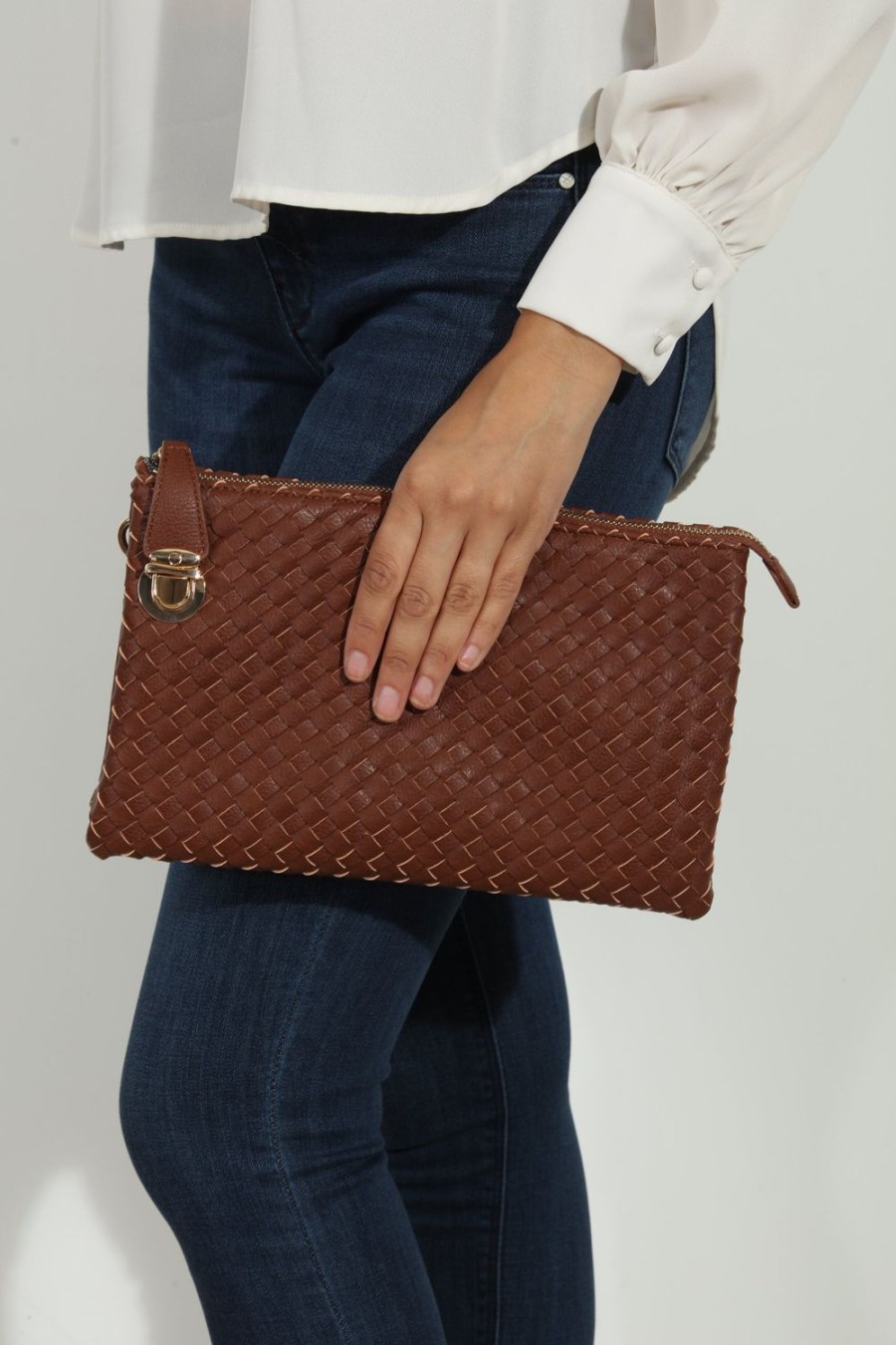 Accessories Veronica M | Coffee Woven Clutch