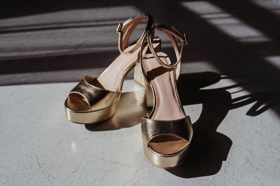 Accessories Veronica M | Chinese Laundry - Gold Metallic Platform Heels