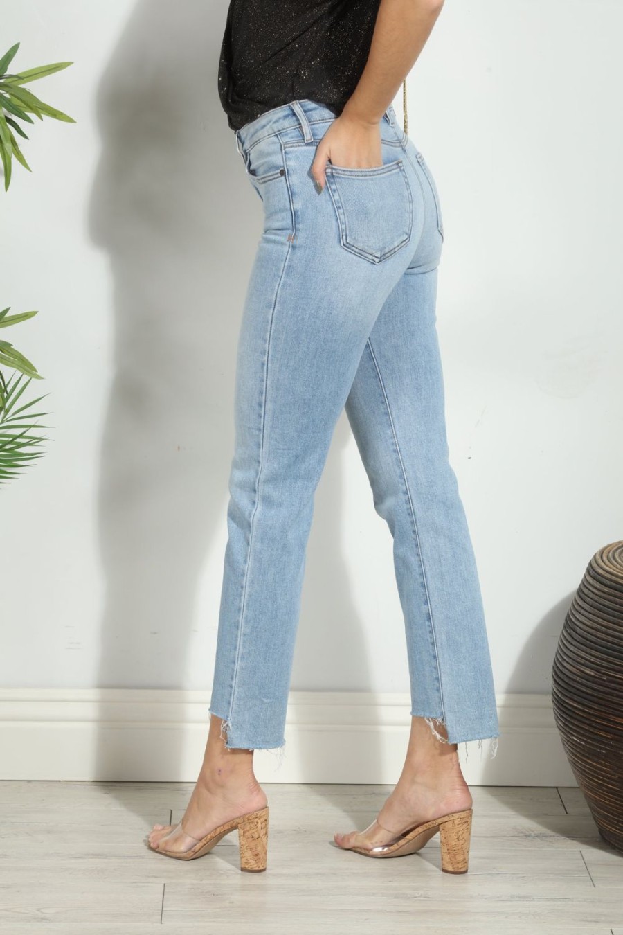 Clothing Veronica M Denim Shop | Hidden Jeans Step Hem Straight - Light Wash