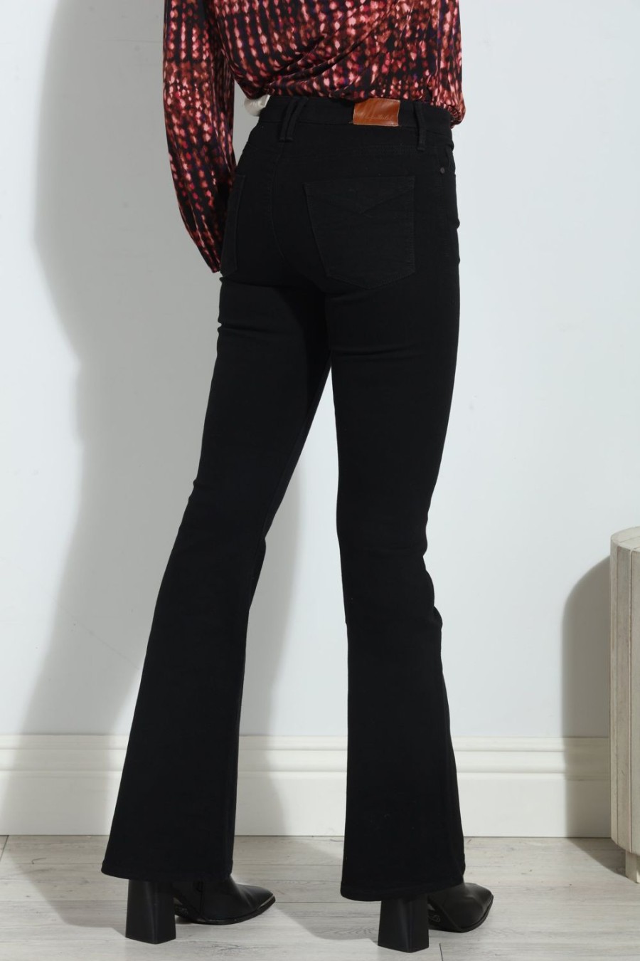 Clothing Veronica M Denim Shop | Unpublished Janet Flare Jeans- True Black