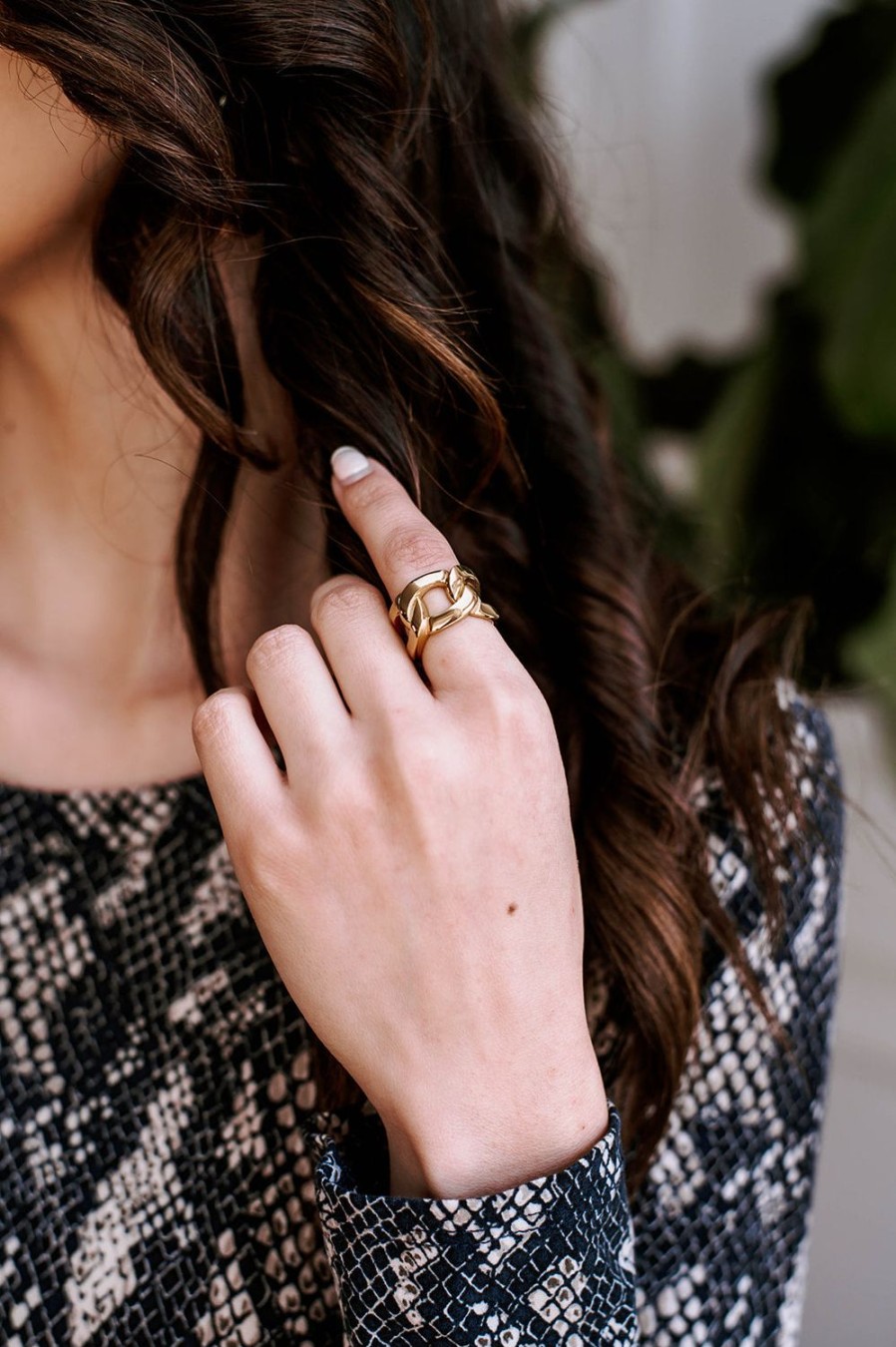 Accessories Veronica M | Sahira Mika Oversize Chain Ring - 18K Gold Plated