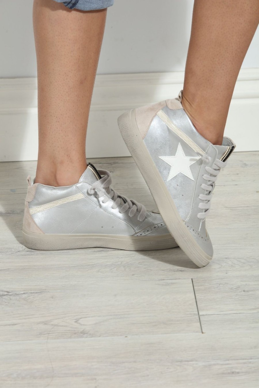 Accessories Veronica M | Paulina High-Top Sneakers