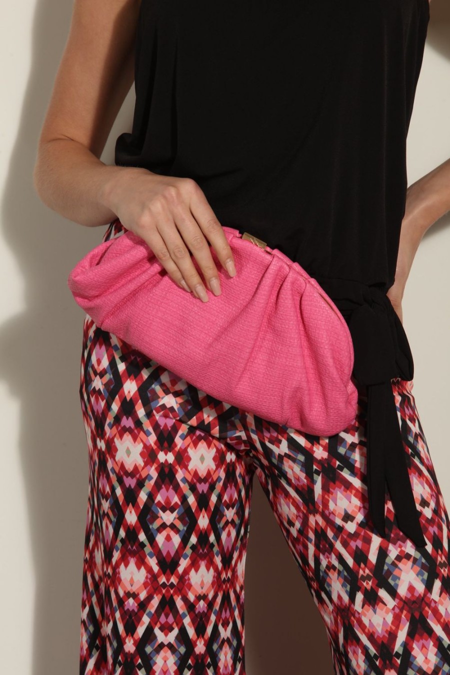 Accessories Veronica M | Hot Pink Leather Pouch Purse