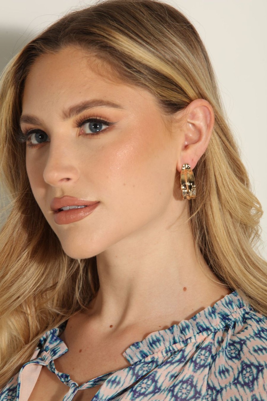 Accessories Veronica M | Janice Gold Chunky Hoops