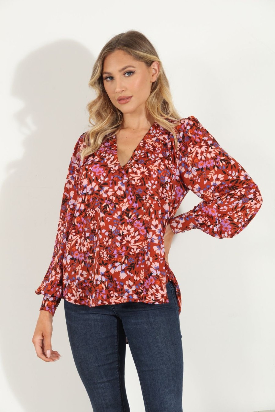 Vacation Veronica M | Sofie V Neck Cuffed Blouse