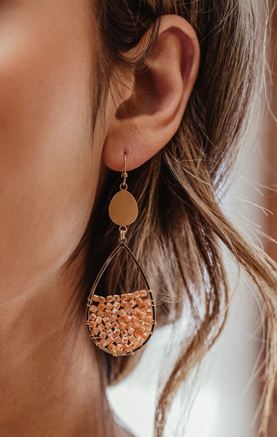 Accessories Veronica M | Teardrop Coral Half-Beaded Pendant Earrings